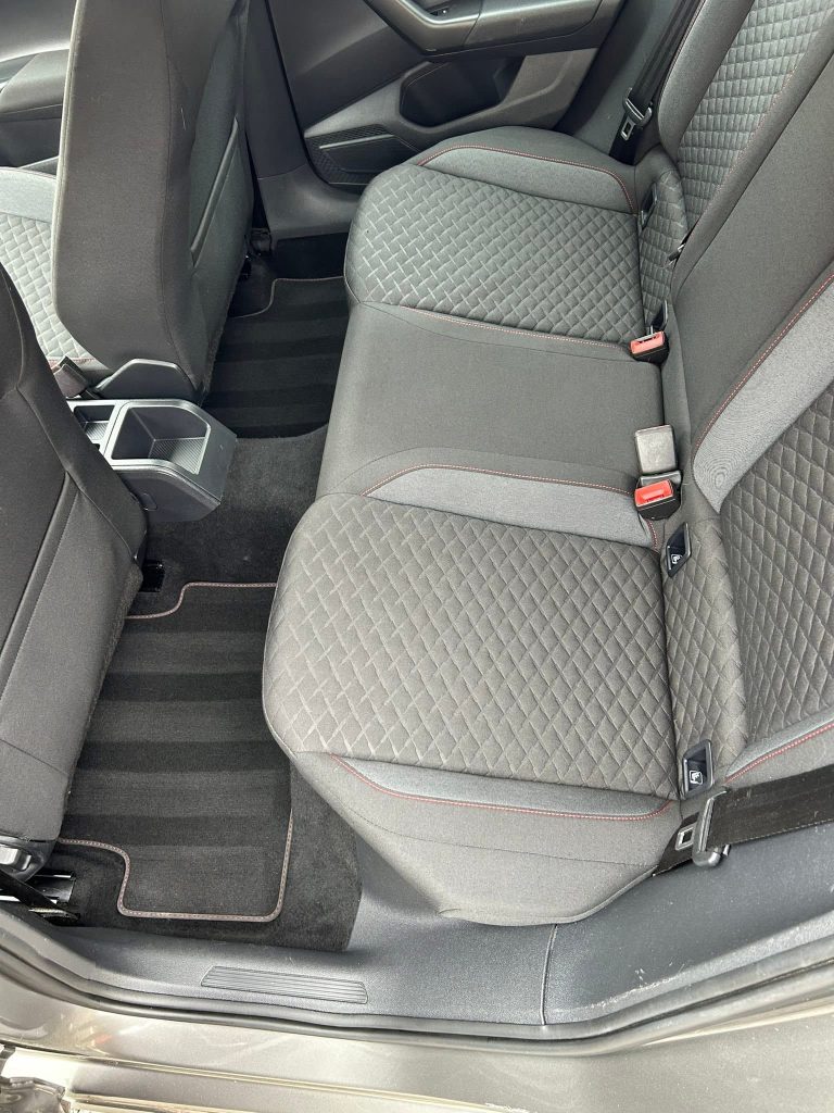 877D72F2-47F2-412E-A5C1-6A4D7FEC5984