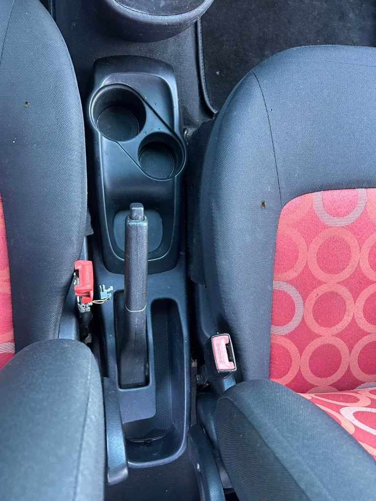 F51BFED5-02C5-4826-BBBB-5960B696EEAB